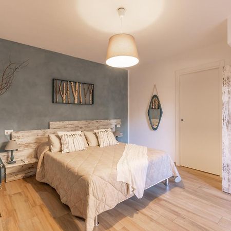 Il Riccio Di Ricciano Bed & Breakfast Casale Corte Cerro Bagian luar foto